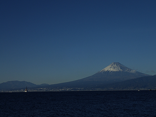 地球と富士山！