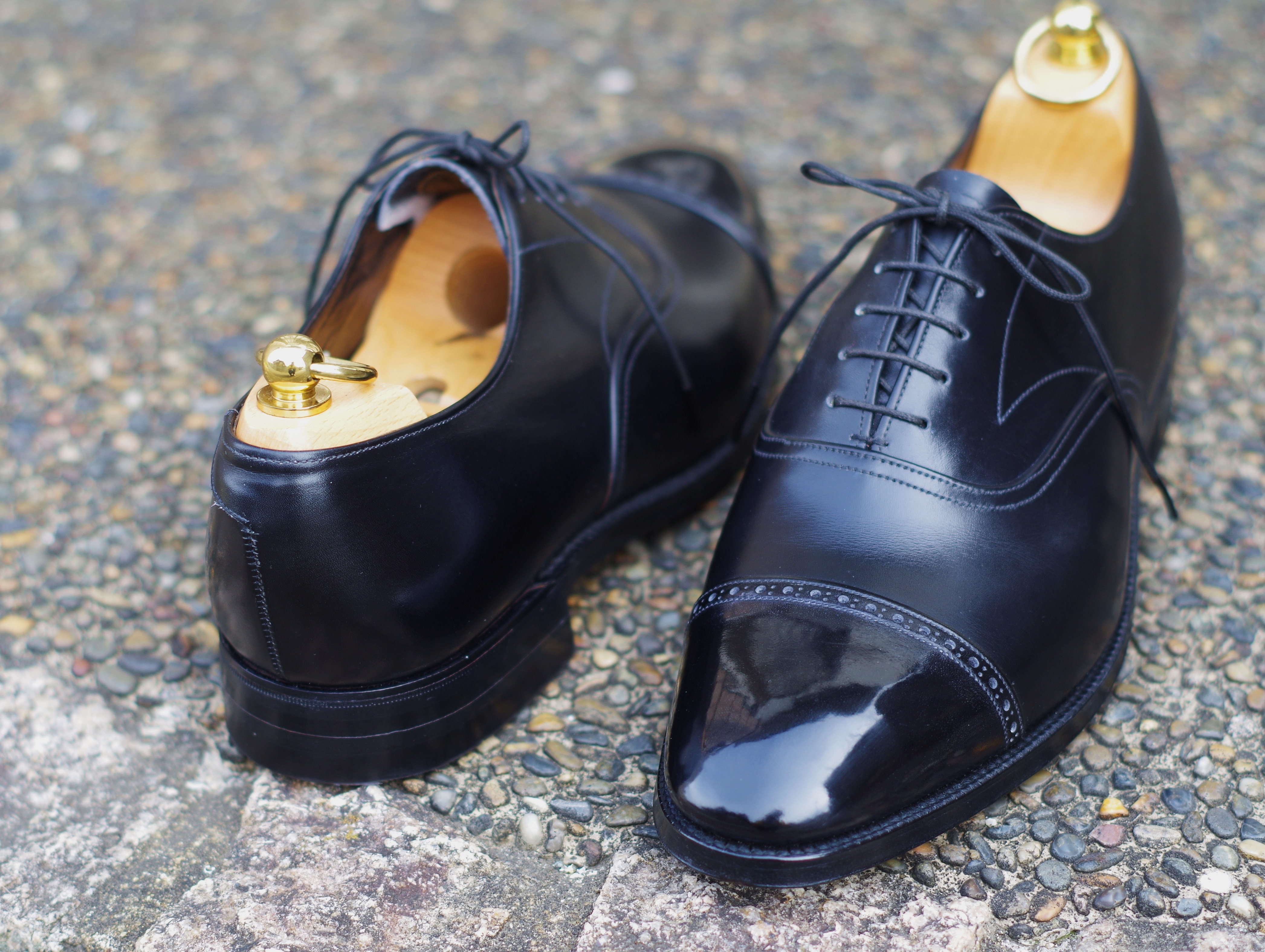 昔の英国靴は良い。Lloyd & Haig Punched Cap Toe。 - Shoes