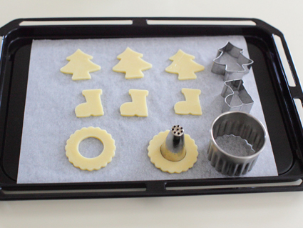 クリスマス　簡単オーナメントクッキー　レシピ