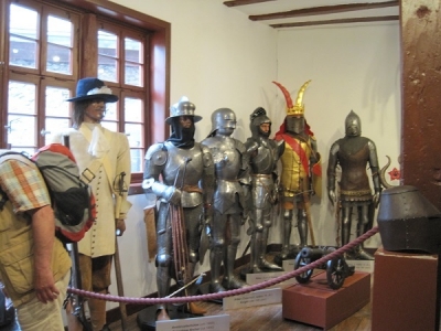 近世までの鎧が展示されている部屋