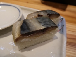 サバ６製麺所 堺東店・サバ寿司